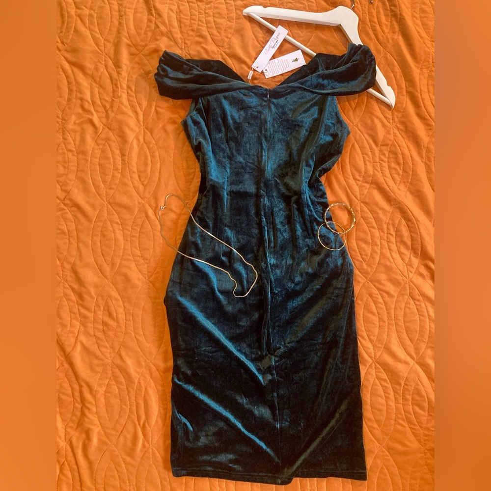 Belle Poque: Elegant Retro:Velvet Wiggle Dress - Picture 2 of 6